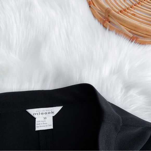 Misook Two Piece Set Top And Pants Black Silver Hardware Suite Long Sleeve - Picture 14 of 16